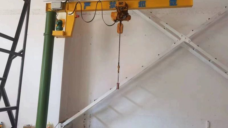 在选择厂家时，首先要关注厂家的资质。一个合格的厂家应具备以下资质：